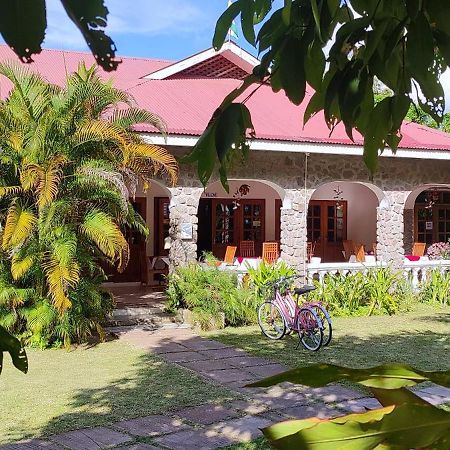 Villa Rafia Baie Sainte Anne Exteriér fotografie