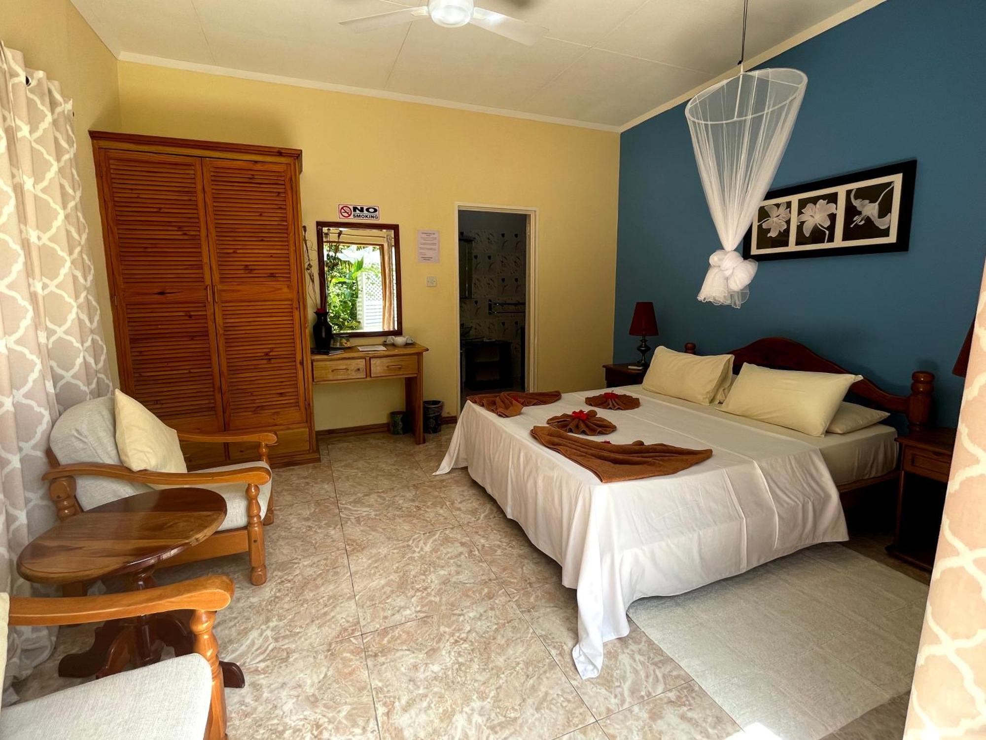 Villa Rafia Baie Sainte Anne Exteriér fotografie