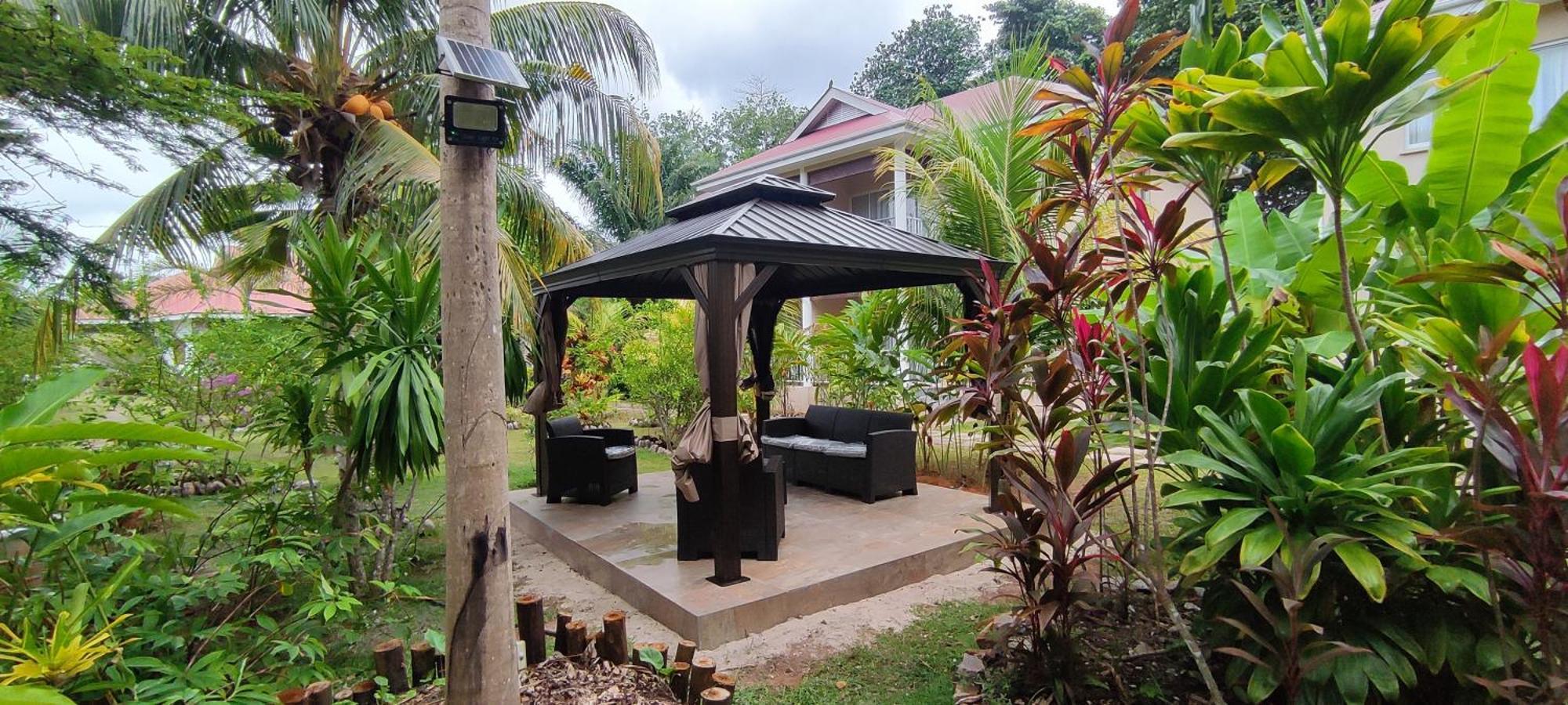 Villa Rafia Baie Sainte Anne Exteriér fotografie