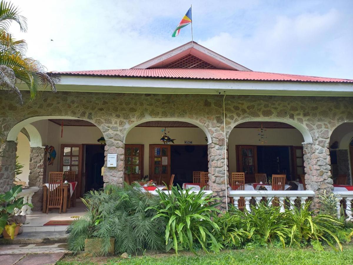 Villa Rafia Baie Sainte Anne Exteriér fotografie