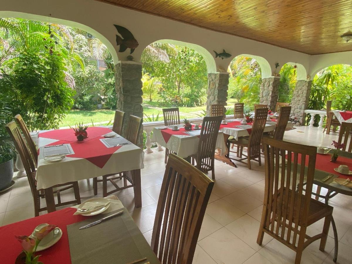 Villa Rafia Baie Sainte Anne Exteriér fotografie