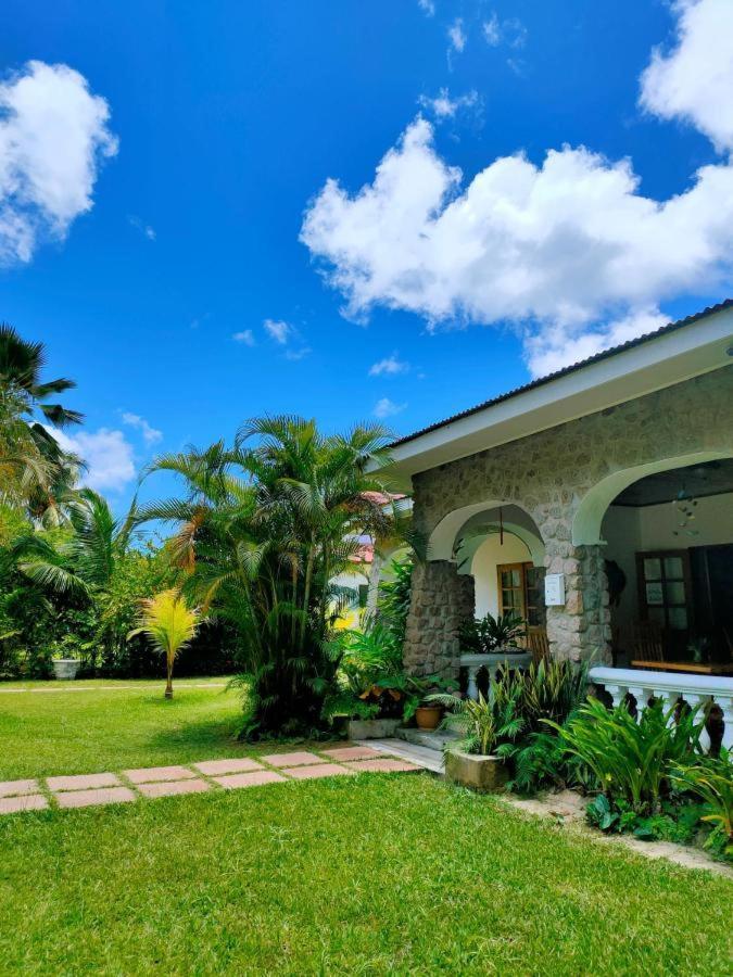 Villa Rafia Baie Sainte Anne Exteriér fotografie