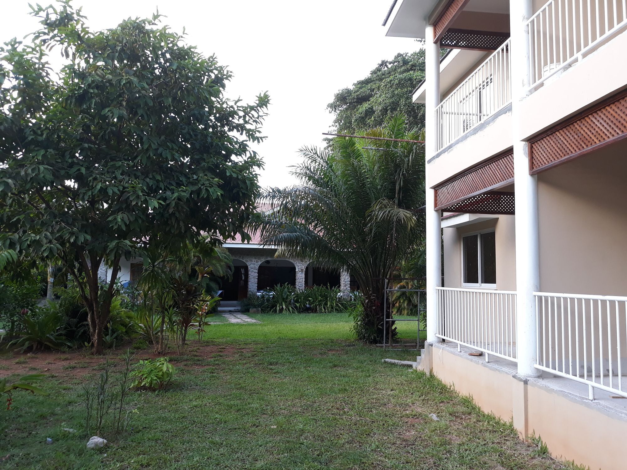 Villa Rafia Baie Sainte Anne Exteriér fotografie